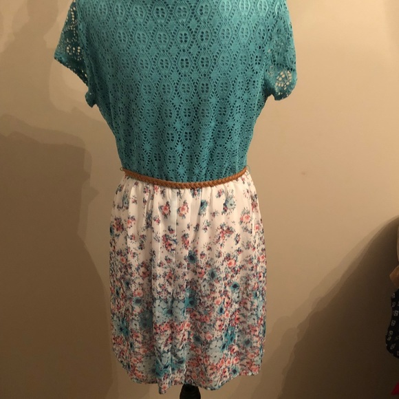 💖Cute Dress💕 - Picture 2 of 4